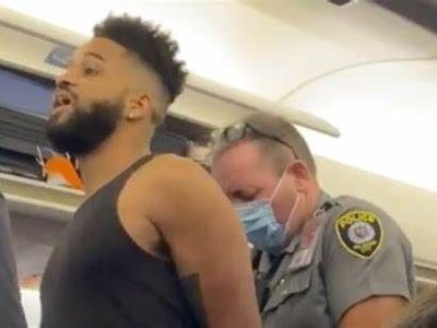 Tomó como rehén a una sobrecargo en pleno vuelo de Delta en EU; ya está detenido