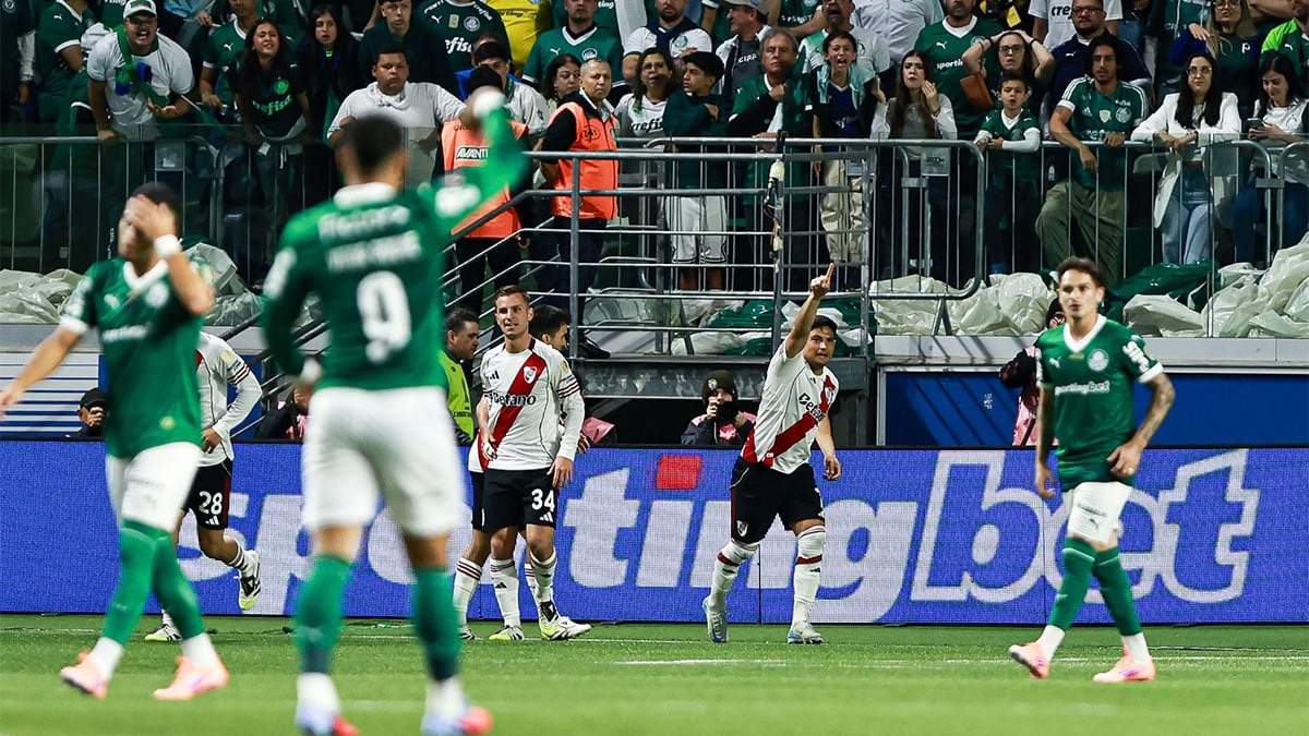 Maxi Salas anotó su primer gol de esta Libertadores... en River, fue el segundo porque antes había hecho uno con Racing.