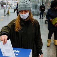 A 4 días de las elecciones, Estados Unidos volvió a romper el récord de contagios: más de 90 mil