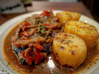 Bifes a la criolla: una receta muy sencilla para que salgan jugosos y sabrosos