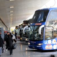 Varados en el país: habilitarían el transporte de larga distancia en algunas provincias