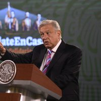 AMLO dice que proceso contra García Cabeza de Vaca es "de lo más legal"