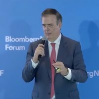 México estaría del lado de EU en posible batalla comercial con China e impulsará producción local