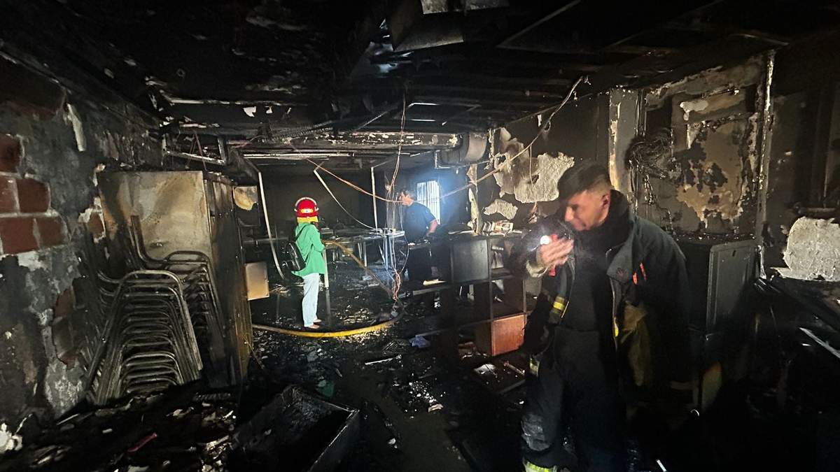 La redacción de la Revista Anfibia se incendió por completo