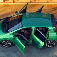 La vuelta de un clásico: el Renault Twingo se renueva con un diseño futurista