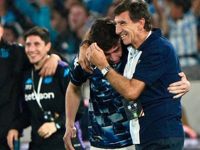Gustavo Costas convocó un banderazo para el plantel de Racing