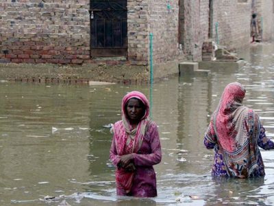 Pakistán declara estado de emergencia nacional tras confirmar casi mil fallecidos por inundaciones