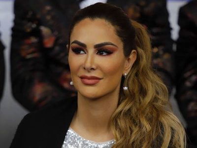 "¡Son enormes!" Ninel Conde se lo quitó todo y mostró dos buenas razones para verla en mini traje de