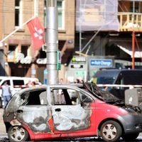 Un auto se incendió en pleno centro de Países Bajos y la policía investiga un ataque terrorista