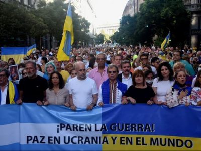 La oposición participó de una marcha por la paz en Ucrania en CABA