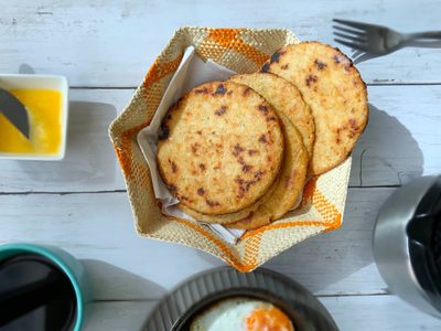 El arroz jamás se tira: así podés preparar unas riquísimas arepas versión más económica en casa