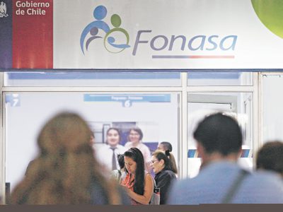 El jefe de la OMS elogió a Chile por la ampliación de la gratuidad del sistema de salud