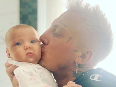 Las pestañitas más hermosas: El Polaco capturó a Abril en plena siesta y nos derritió por completo