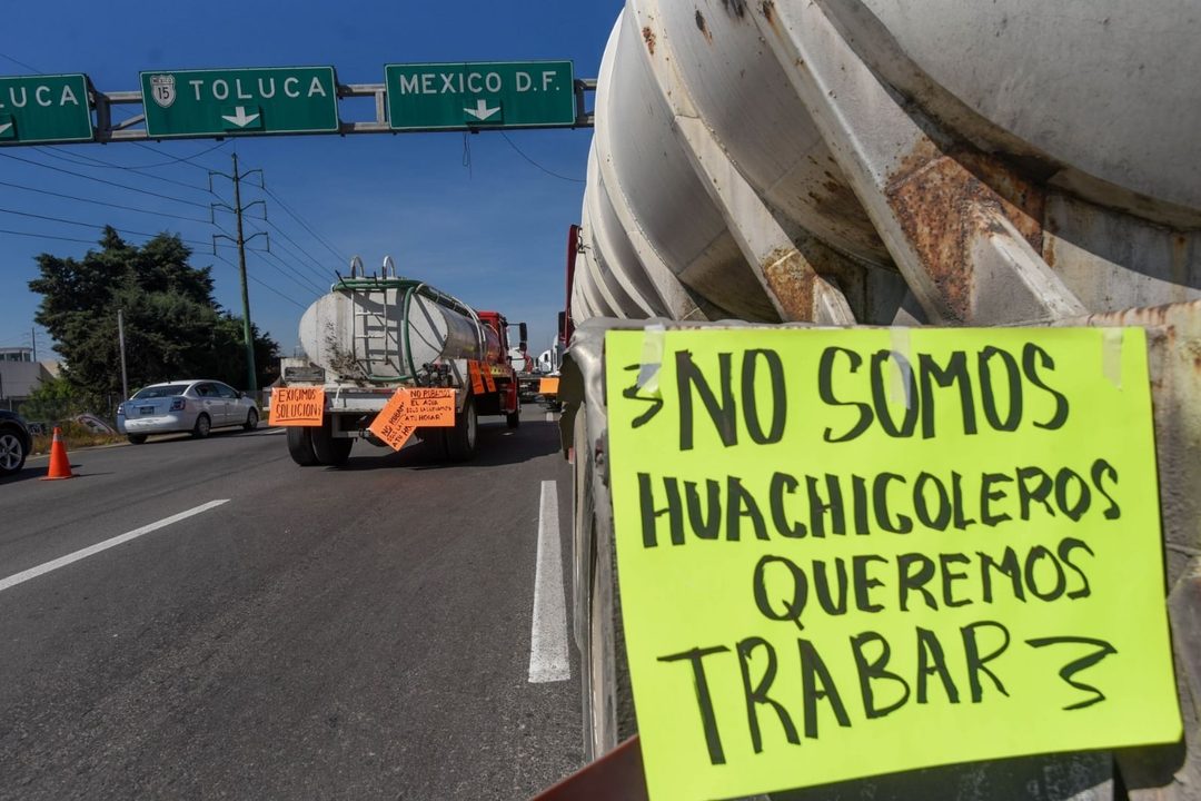 1054059_Piperos bloquean Me´xico-Toluca_web