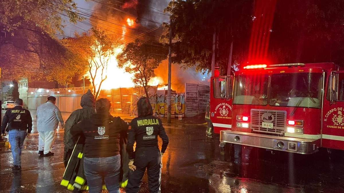 Bomberos brindan apoyo por incendio en la colonia Buenavista