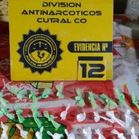 Detuvieron a dos hermanos por manejar un kiosco de narcomenudeo en Plaza Huincul