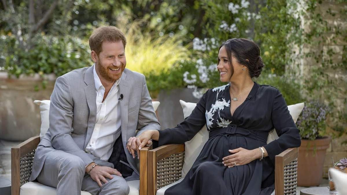 El príncipe Enrique con su esposa, Meghan Markle
