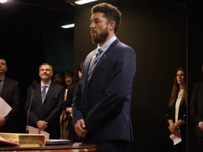 El secretario de Prensa del gobierno de Neuquén pidió licencia por razones "personales y familiares"