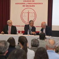 En un encuentro sobre federalismo energético, Figueroa destacó el rol de Vaca Muerta en el desarrollo de la provincia