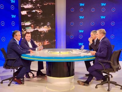 Figueroa y Weretilneck se volvieron a mostrar juntos y dieron una entrevista "antigrieta"
