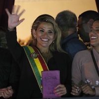 La senadora Jeanine Áñez se proclama presidenta interina de Bolivia