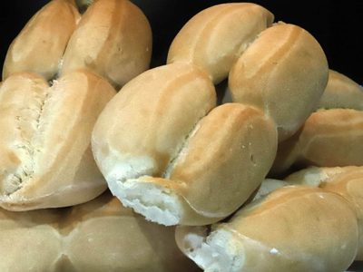 Pan mignon sin amasar: sorprendé a todos con esta receta barata que lleva solo 6 ingredientes