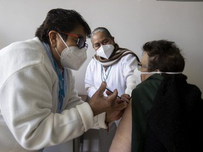 Tras balacera, Nuevo León suspende vacunación fronteriza