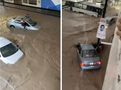 Fuertes inundaciones en Puerto Vallarta arrastran vehículos y desatan caos (Videos)