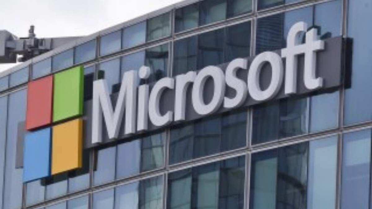 En esta foto de archivo del 12 de abril de 2016, se muestra el logotipo de Microsoft en Issy-les-Moulineaux, en las afueras de París, Francia