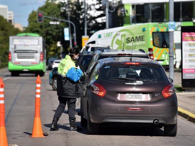 La Plata: comenzaron a aplicar controles de olfato para prevenir casos de coronavirus