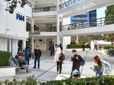 BUAP imparte clases a distancia tras toma de las instalaciones de CU