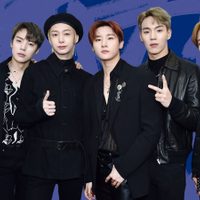 Celebró con sus compañeros: el integrante de Monsta X que ya terminó su servicio militar