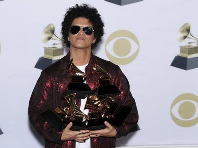 Bruno Mars trabajará en una producción de Disney ¿qué se trae entre manos?