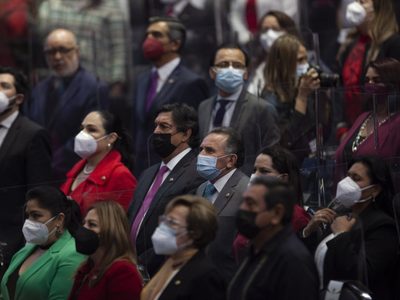 Arranca la LXV Legislatura... y también el chapulineo y licencias