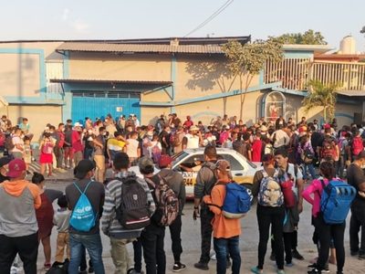 INM y Guardia Nacional desarticulan la primera caravana migrante de 2022