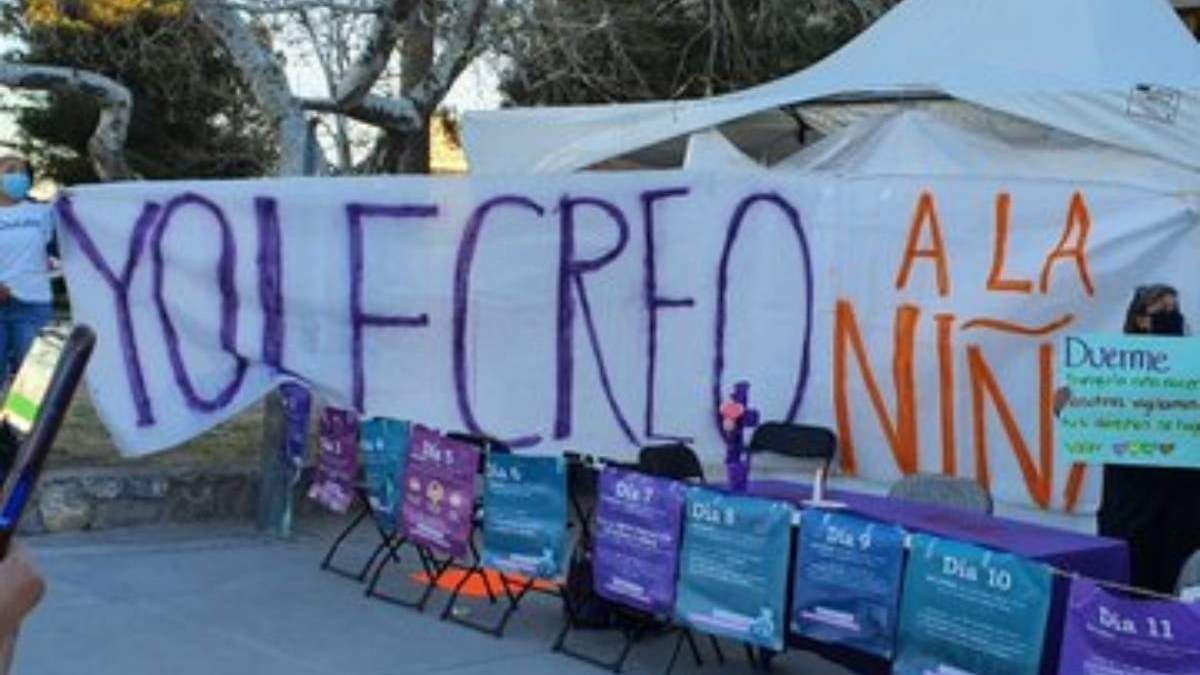 Una manifestación pacífica en apoyo a la menor