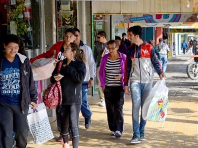 Comerciantes de Neuquén reconocieron un buen nivel de ventas navideñas y son optimistas por la recuperación del consumo