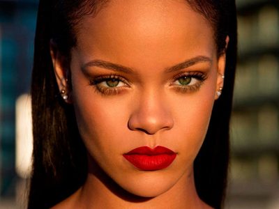 "¡No soy yo!" Rihanna en unas fotos demasiado comprometedoras que revelan de más... ¡Pará!