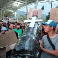 Migrante hondureño muere durante caravana que pretende llegar a la CDMX