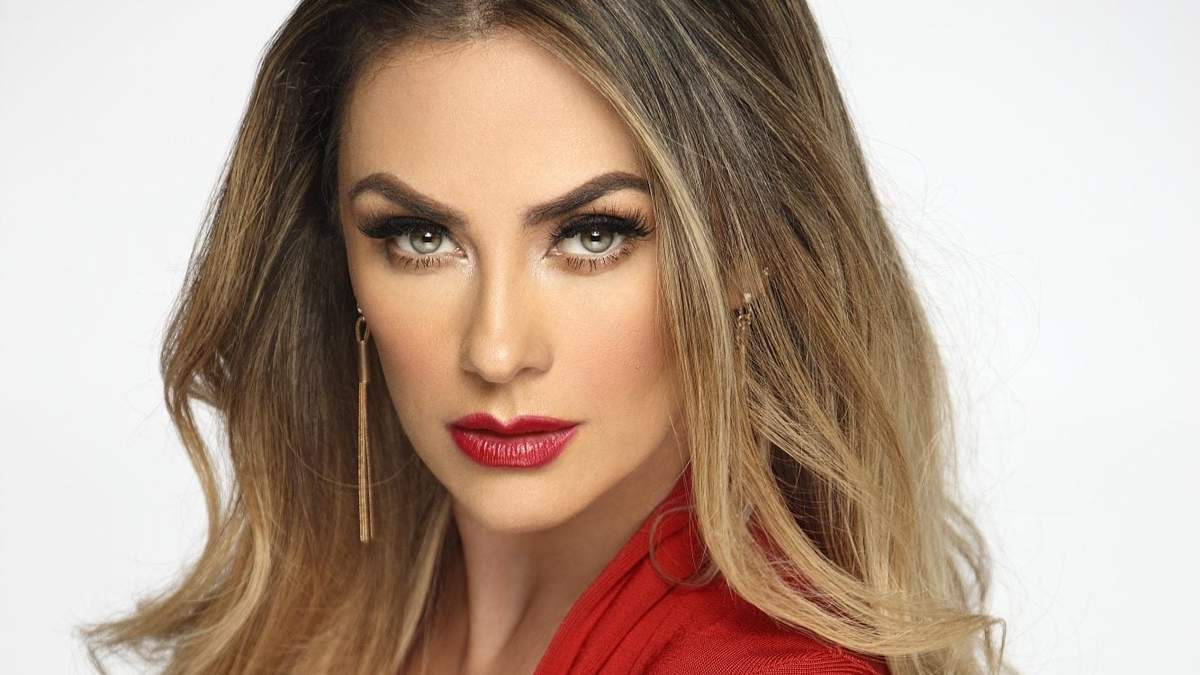 Aracely Arámbula. Fuente: (Twitter)