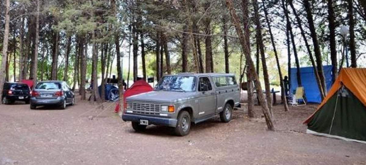 Camping en Villa El Chocón. Fuente: (Facebook)