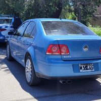 La Policía secuestró un Bora con un inhibidor de alarmas en su interior
