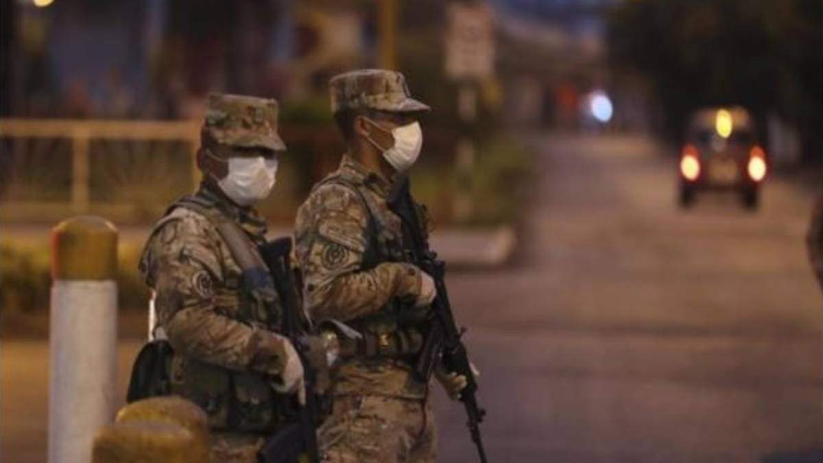 Militares del Ejército de Perú.