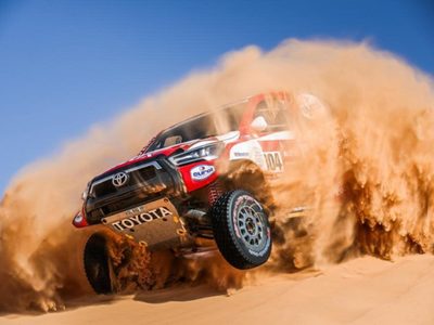 Rally Dakar 2021: Giniel de Villiers triunfó en autos y Terranova se acercó al podio