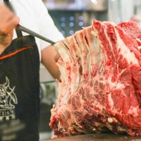 Caen envíos de carne por gusano barrenador; CNA alerta de crisis en economía rural