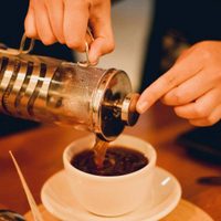 Consumo diario de café se relaciona con un menor riesgo de lesión renal aguda: estudio