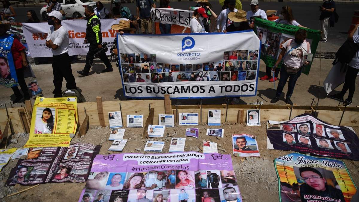 Familiares de desaparecidos exigen a la FGR la creación del Banco Nacional de Datos Forenses el 6 de agosto 2022