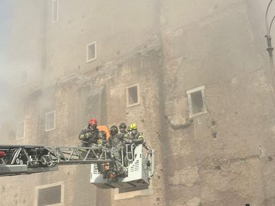 Un obrero murió tras el derrumbe de una torre medieval en Italia
