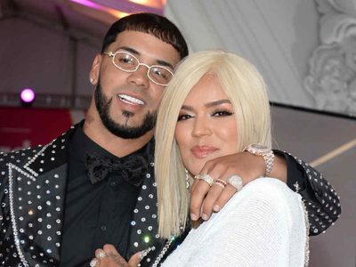 "¡No se contuvo!": Anuel AA le hizo esto a Karol G ¡y todos quedaron en shock!
