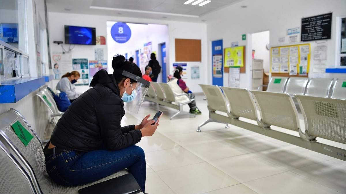 El hombre había superado el SARS-CoV-2 en agosto, pero volvió a enfermar y falleció